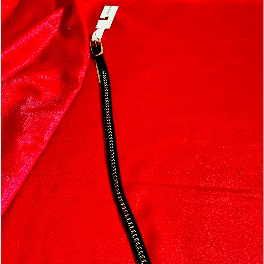 💕 Nine West Genuine Black Leather Woman’s Belt With Metal Hardware “NWT”💕